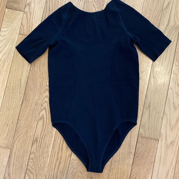 Lululemon - Women’s Black Body suit - Bodysuit Top - Picture 2 of 4